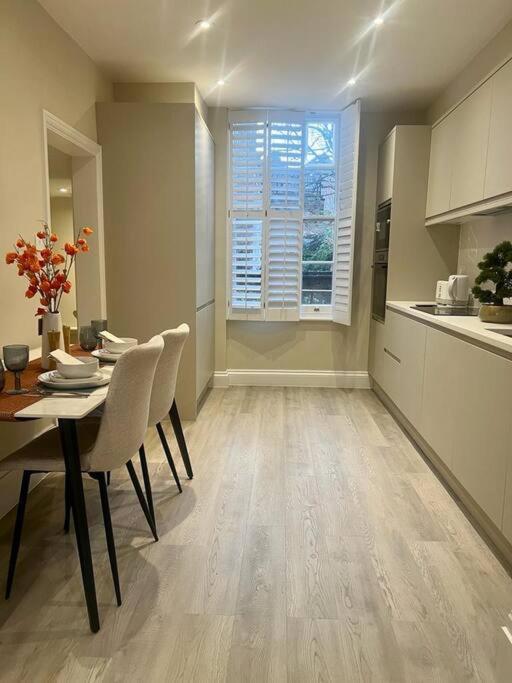 New Flat In Holland Park Apartment ลอนดอน ภายนอก รูปภาพ
